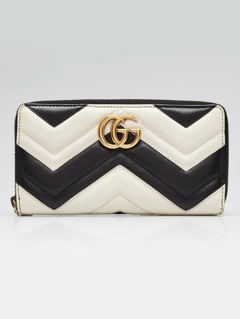 Gucci Black/White Chevron Quilted Leather Marmont Zip Around Wallet